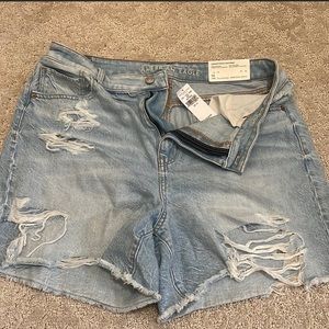 NWT American Eagle Baggy Mom Shorts size 14